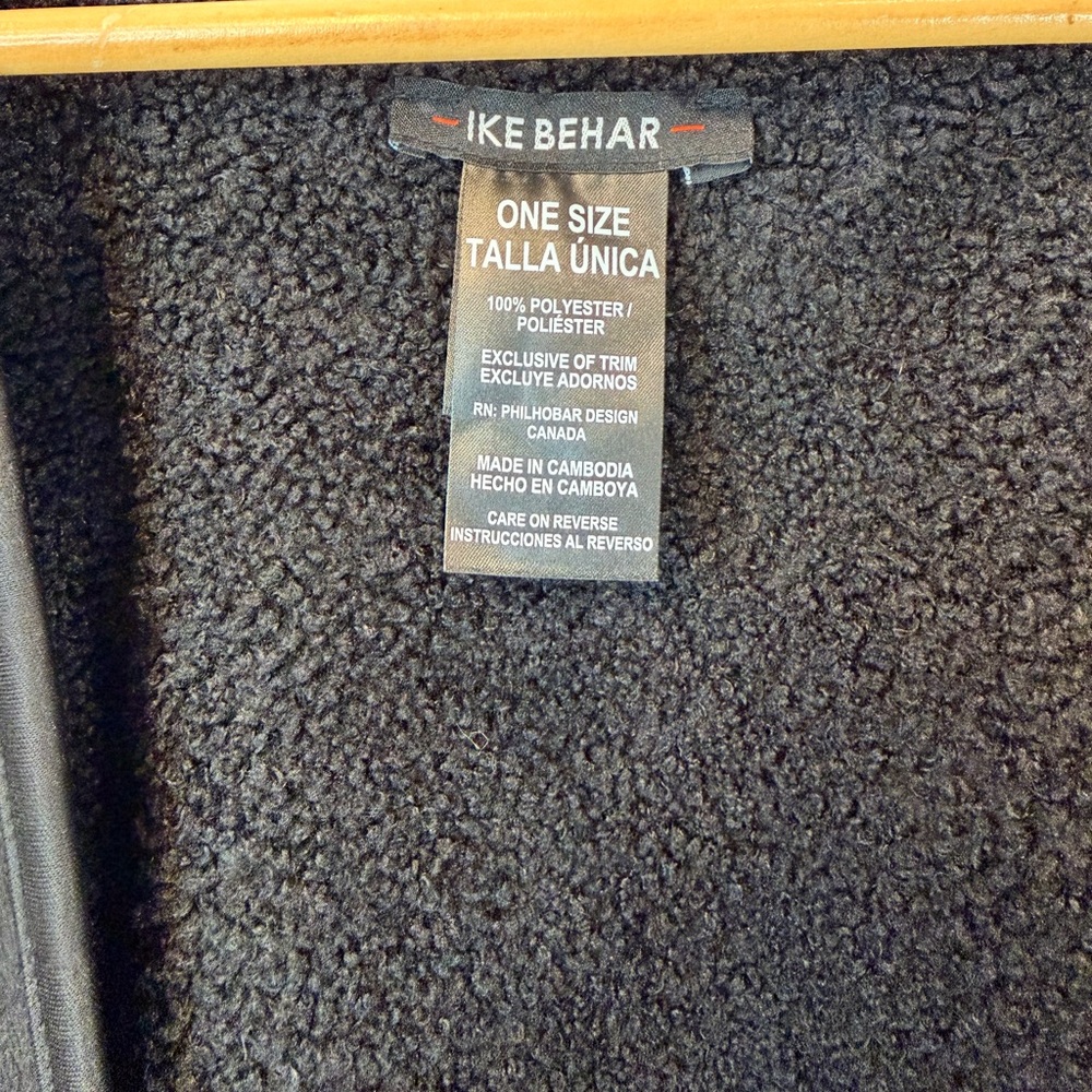 Ike Behar Designer Wrap Shawl Black Cream Houndstooth Luxury Cape Poncho - Picture 2 of 5